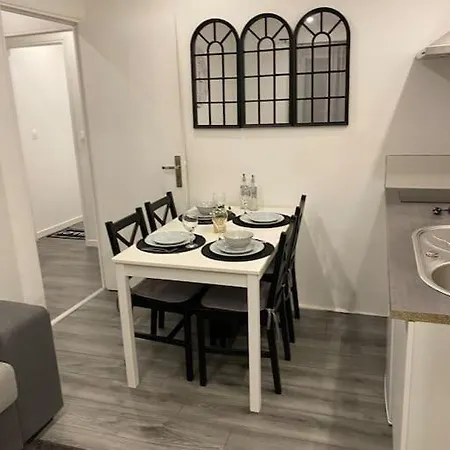 Διαμέρισμα Superbe F2 - 1er Etage Proche Centre 3p Wifi